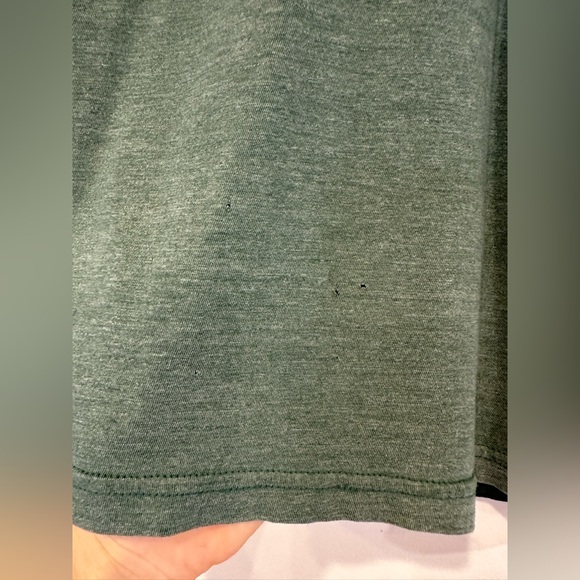 The North Face Green w/Gray Pocket Tshirt. Men’s Medium. Small pinholes on front - Picture 4 of 4